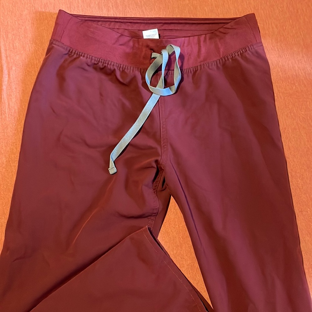 Burgundy Figs Scrub Bottoms